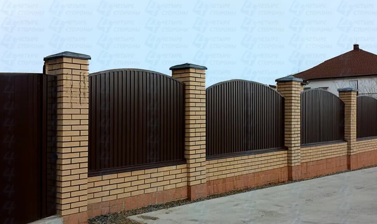 Кирпичный забор под ключ
