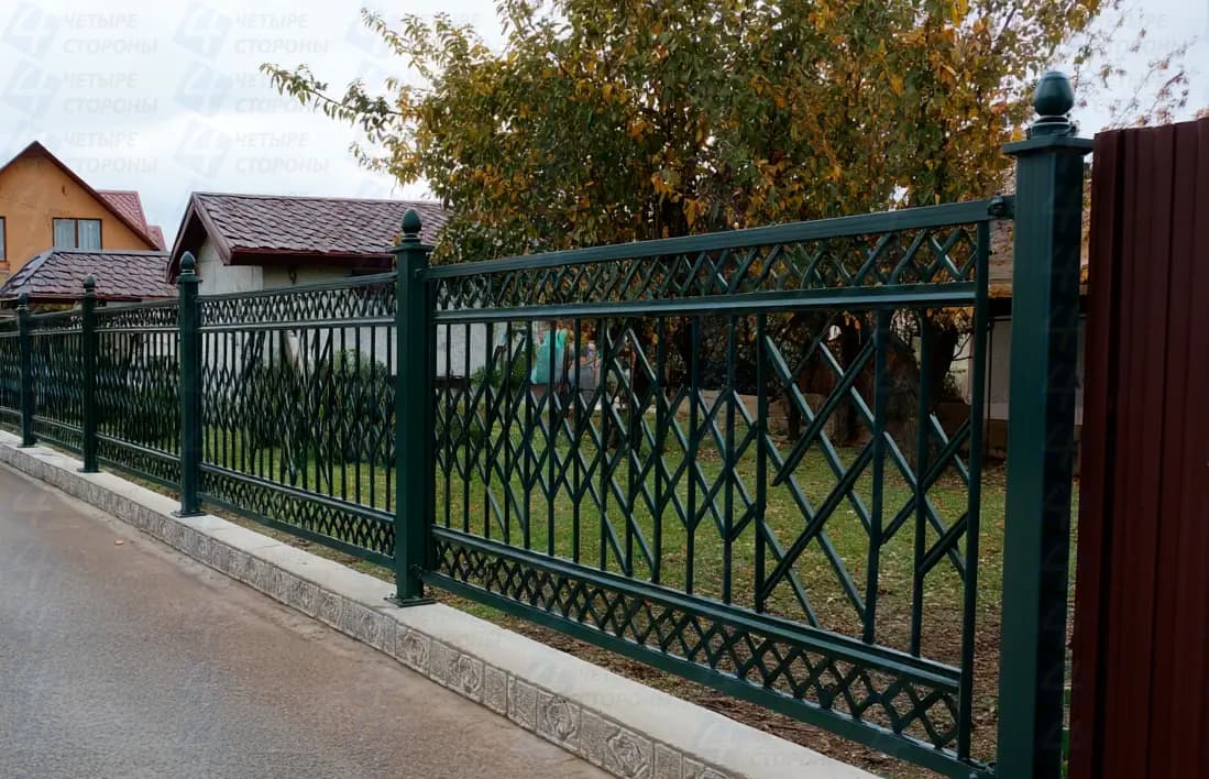 Кованый забор Классика с завитками (ручная ковка, патина)