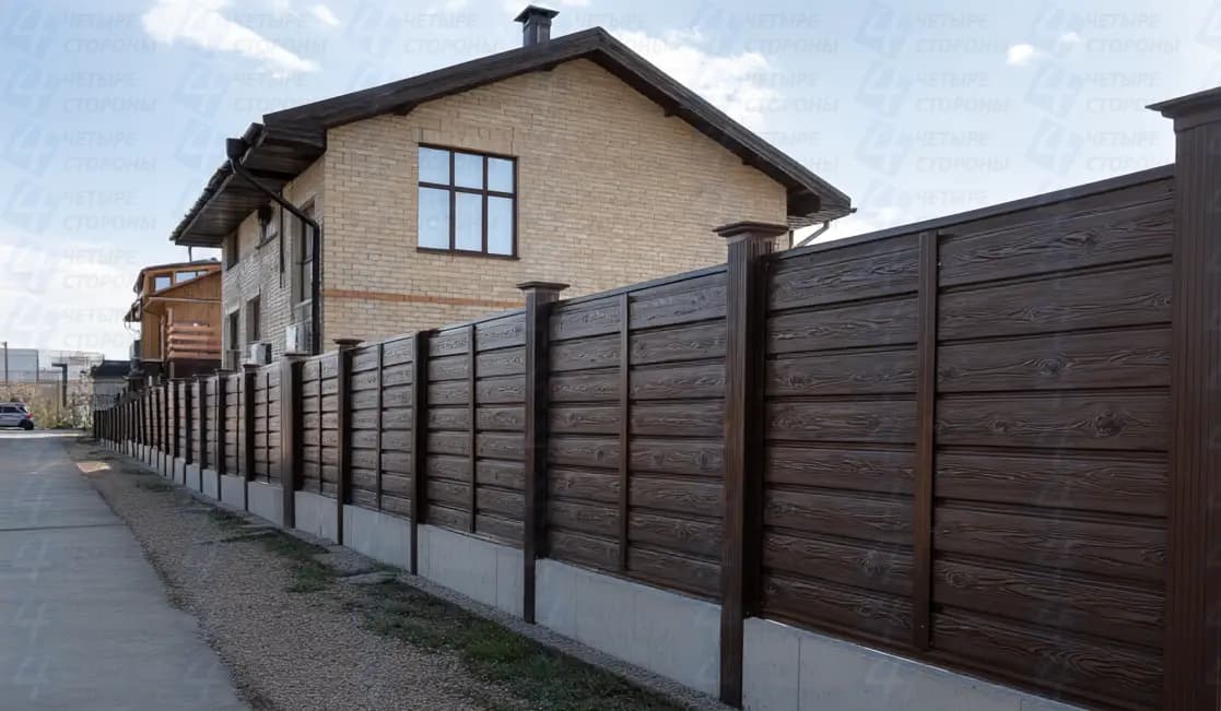 Забор из профнастила премиум с покрытием под состаренное дерево (пурал)